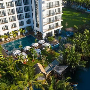 Shining Riverside Boutique & Vietnam