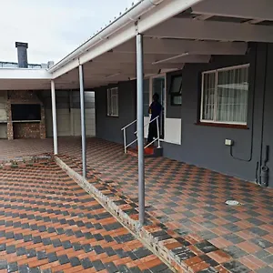 10-florence-street-oakdale-belliville-7530-cape-town.hotels-capetown.com/