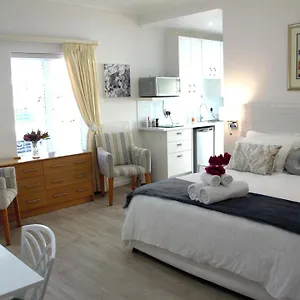 summer-place-43-southern-cross-drive.hotels-capetown.com/